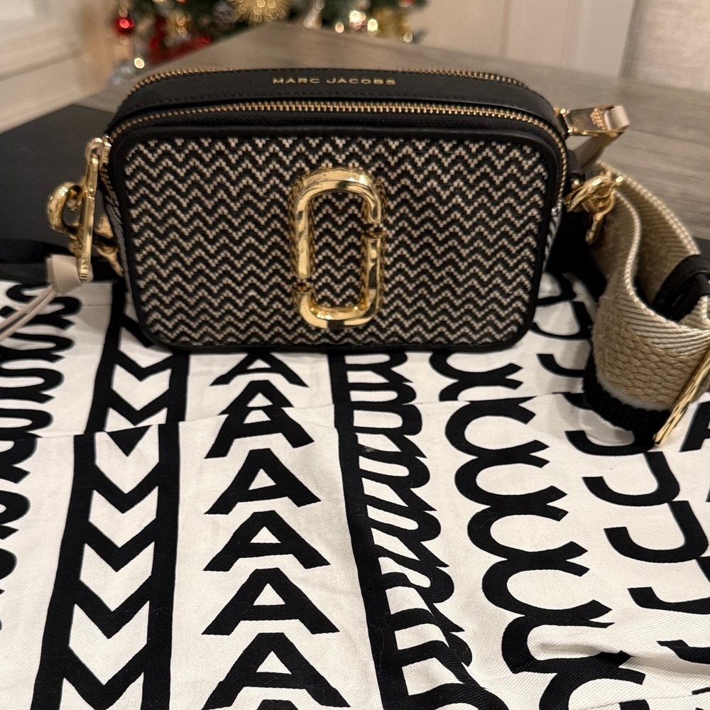 Marc Jacobs Snapshot crossbody